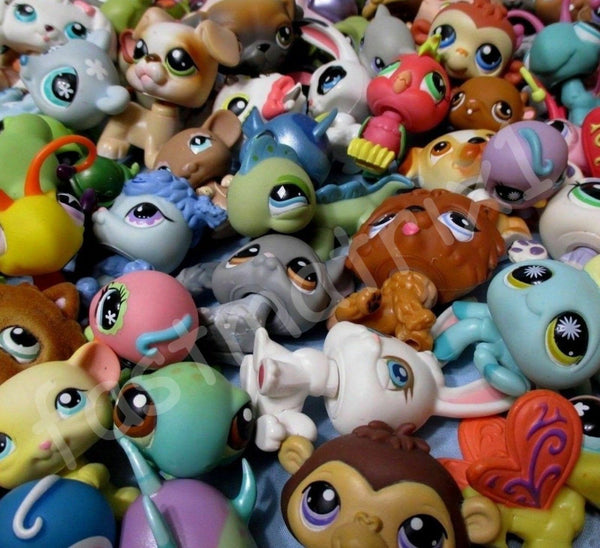 LPS Littlest Pet Shop Figure Pick Your Own Pick A Pet Cats Dogs Birds  Beaver Owl Bunnies 