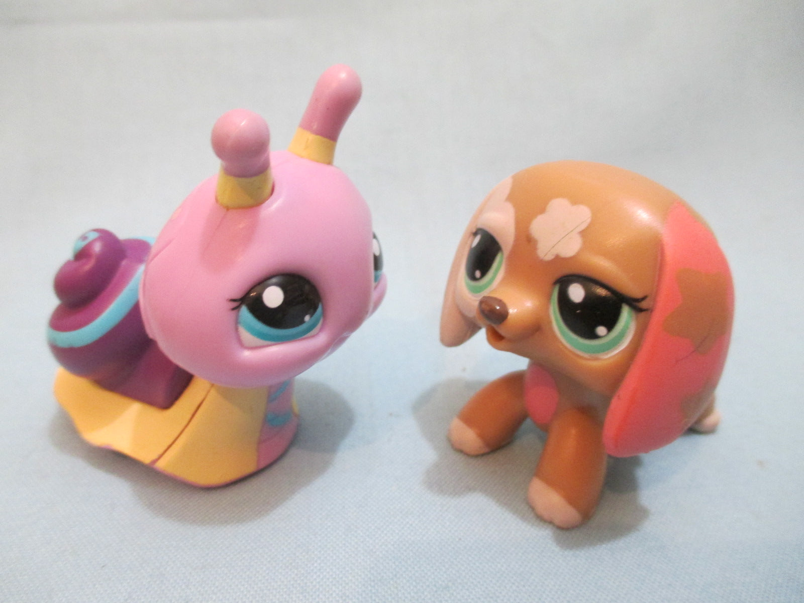 Littlest Pet Shop LPS Random 3 PC Pet Grab Bag Lot + Bow *1 Dog OR Cat in  each bag*