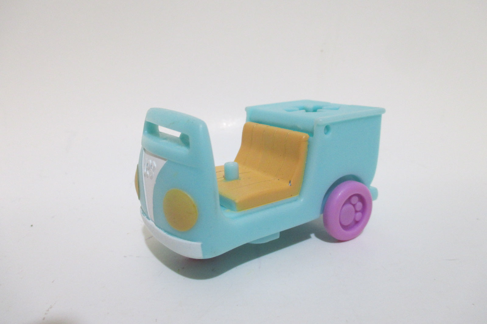 Littlest pet shop store van