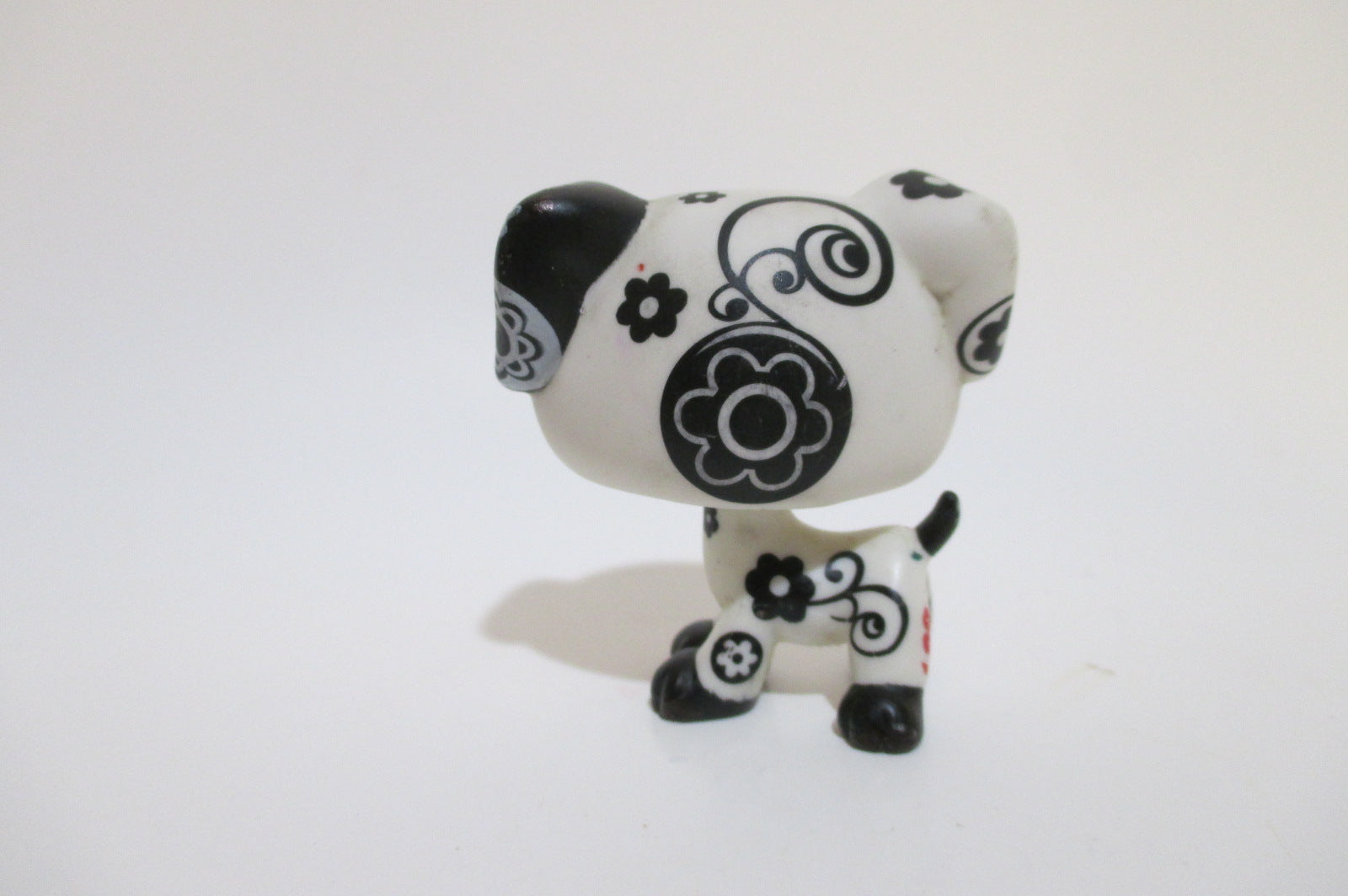 Lps black and white 2024 dog