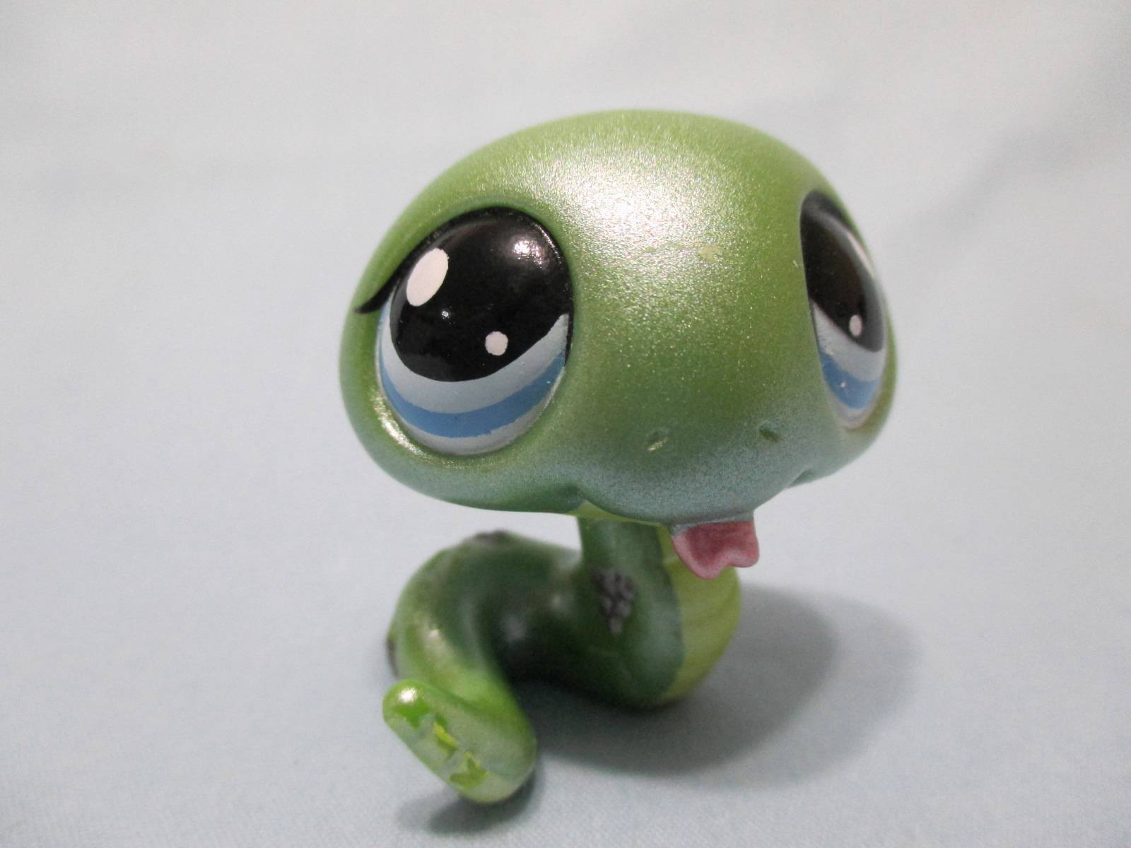 Littlest Pet Shop Snake 969 Shimmering Green With Blue Eyes Authentic ...